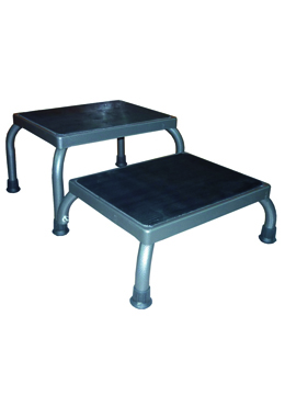 Marchepied deux marches Weelko pour tables de soins et de massages Marchepied deux marches Weelko pour tables de soins et de massages